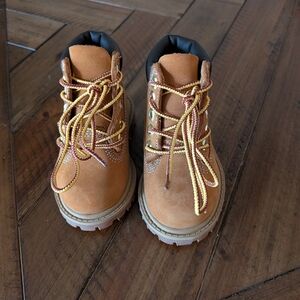 Kids' Tan Lace-Up Adventure Boots